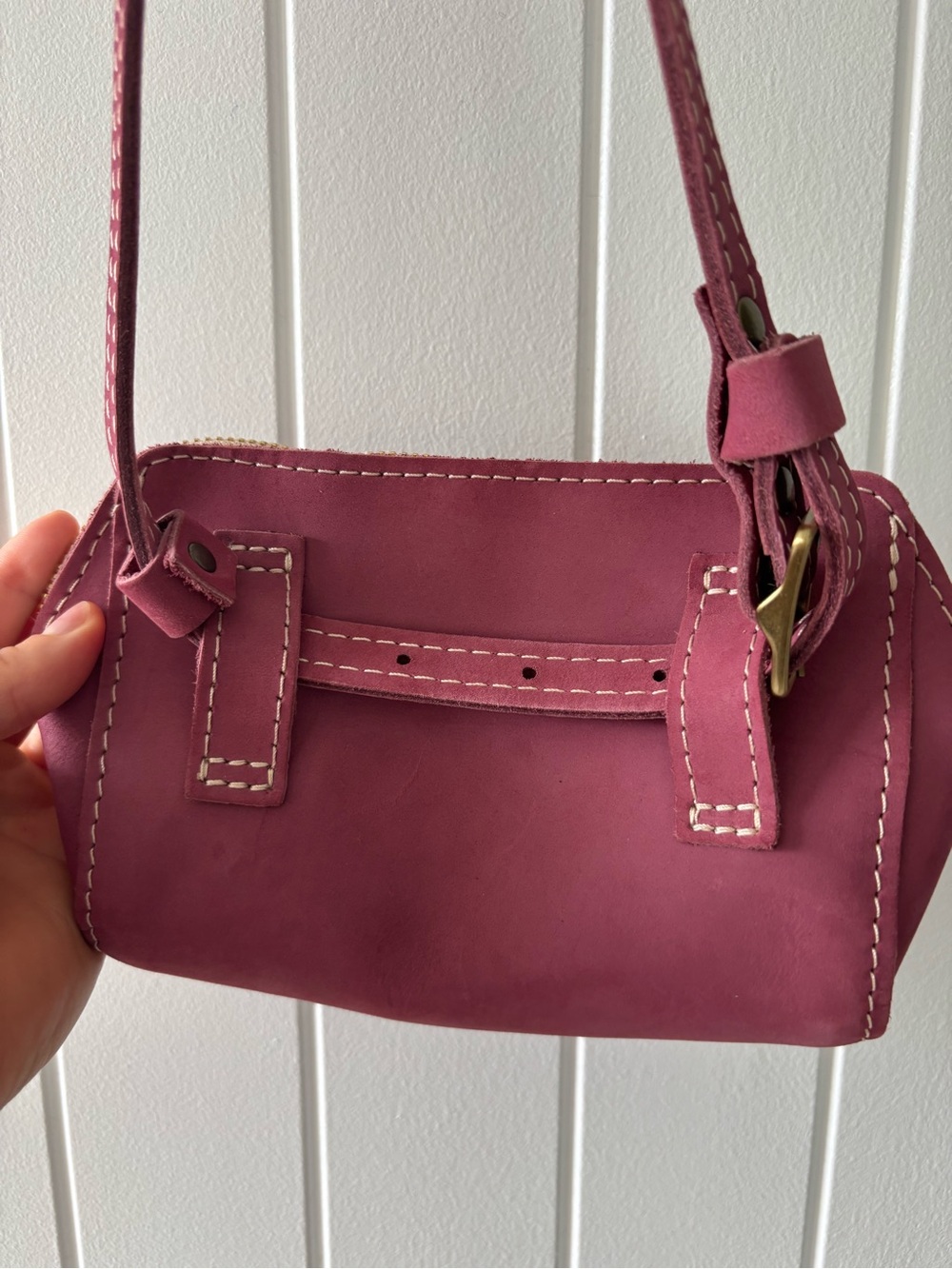 Portland Leather Berry Crossbody/fanny pack bag - Picture 3 of 4